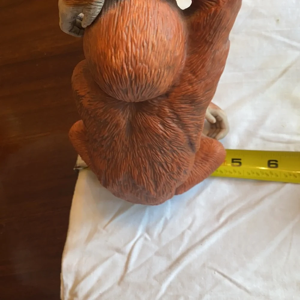 Orangutan Figurine / Statue - Picture 9 of 11